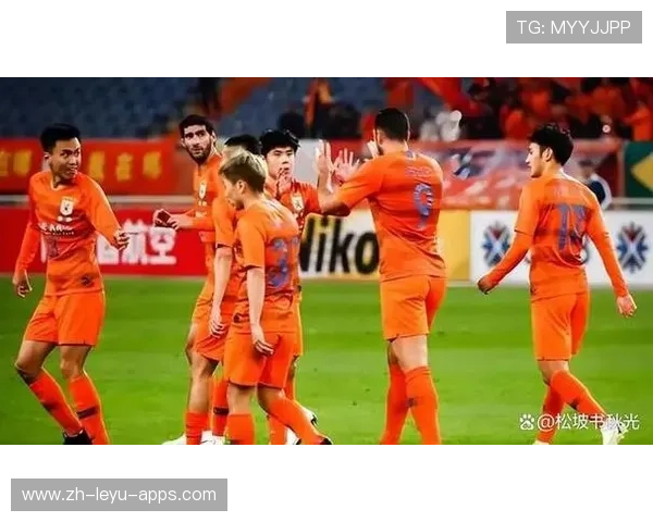 鲁能引援名单内外冲突，球迷热议不断