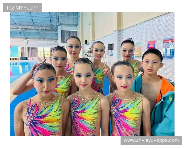 青少年跳水比赛中多名小将脱颖而出，基础扎实